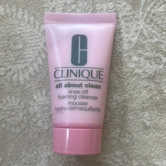 Brand New Clinique Bundle Even Better Clinical Refresh Foundation Cleanser & Lip - Picture 11 of 14